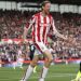 Las an&eacute;cdotas de Peter Crouch, el delantero que con 37 a&ntilde;os contin&uacute;a jugando en la Premier League