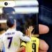 Un jugador del Borussia Dortmund tiene a Cristiano Ronaldo en la funda de su celular