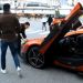 Falcao mostr&oacute; su personalizado modelo de McLaren en M&oacute;naco 