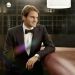 Roger Federer protagoniza un comercial imitando a James Bond