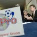 La FIFA propone una soluci&oacute;n para los jugadores adeudados y se podr&iacute;a crear una nueva figura legal para rescindir contratos