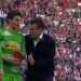 El entrenador alem&aacute;n que le dio indicaciones a un jugador que ya hab&iacute;a salido