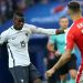 La UEFA oblig&oacute; a Nike a cambiar la camiseta de Francia para un partido de la EURO