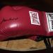 Se subast&oacute; un par de guantes de Muhammad Ali en m&aacute;s de 800 mil d&oacute;lares