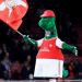 Arsenal ech&oacute; a su famosa mascota por recortes salariales; un club espa&ntilde;ol la contrat&oacute; y Ozil se ofreci&oacute; a pagar su sueldo