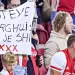 Los hinchas del Ajax no les podr&aacute;n "manguear" m&aacute;s camisetas a sus futbolistas