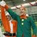 El Arsenal festeja la Navidad con Cazorla como "Santi Claus"
