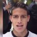 James Rodr&iacute;guez cambia su camiseta con un hincha en un comercial
