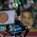 El jugador que se gan&oacute; un auto por anotar un gol de chilena