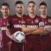 Lan&uacute;s present&oacute; la camiseta para defender el t&iacute;tulo