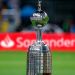 La Copa lleg&oacute; a Lima y se exhibi&oacute; al p&uacute;blico