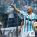 Licha L&oacute;pez dej&oacute; Racing y un r&eacute;cord en el f&uacute;tbol argentino