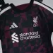 Liverpool presentó su tercera camiseta para la temporada 2026/27