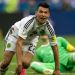 Lozano y el primer gol de cabeza desde afuera del &aacute;rea en la historia de los torneos FIFA