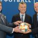 La FIFA reconoci&oacute; a Macri por sus aportes en el f&uacute;tbol 