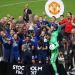 El Manchester United se suma al grupo de los cinco clubes en ganar los tres grandes trofeos de Europa