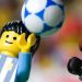 Lego y Sony recrean momentos hist&oacute;ricos del f&uacute;tbol mundial