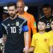 El divertido momento que hizo pasar un chico a Lionel Messi antes de enfrentar a Islandia