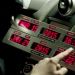 Con Button y Alonso, McLaren parodia "Volver al Futuro"