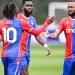 La medida del Crystal Palace: contrat&oacute; a un dise&ntilde;ador para que le haga su propia ropa