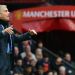 Mourinho mostr&oacute; su oficina en el Manchester United
