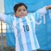 Murtaza, el ni&ntilde;o afgano, ya tiene la camiseta firmada de Messi