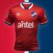 Nacional present&oacute; su nueva camiseta alternativa roja