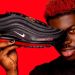 Las zapatillas hechas con sangre humana, Nike y el rapero Lil Nas X; el calzado que genera controversia