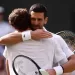 Novak Djokovic venci&oacute; a Safiullin y alcanz&oacute; las 106 victorias en Wimbledon