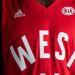 Los due&ntilde;os de las franquicias de la NBA, a favor de las publicidades en las camisetas