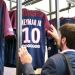 La masiva venta de camisetas de Neymar Jr. que preocupa a las tiendas oficiales