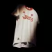 &iquest;Por qu&eacute; el Manchester United luce otro escudo en su tercera camiseta?