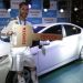 Toyota premi&oacute; a Sergio Ramos con un auto por ser el mejor jugador del Mundial de Clubes