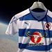 Un equipo ingl&eacute;s present&oacute; sus camisetas desde la estrat&oacute;sfera