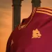 Regreso hist&oacute;rico: adidas present&oacute; la nueva camiseta de la Roma