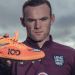 Rooney celebra sus 100 partidos en Inglaterra con botines especiales de Nike