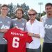 Nico Rosberg sorprendi&oacute; a los jugadores del Manchester United con una visita inesperada