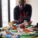 Bakary Sako y una imperdible colecci&oacute;n de botines pintados a mano con dibujitos