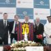 Barcelona firma con el United Arab Bank, y crece en Asia