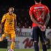 Poca solidaridad: Veracruz protest&oacute; en pleno partido y el rival le anot&oacute; tres goles