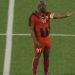 El vicepresidente de Surinam en la CONCACAF League y el video entregando plata al equipo rival