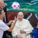 El Papa Francisco Bendijo la Pelota de la Paz para el partido del 10 del 10