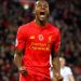 El jugador del Liverpool que compr&oacute; un par de botines para un ni&ntilde;o en la tienda